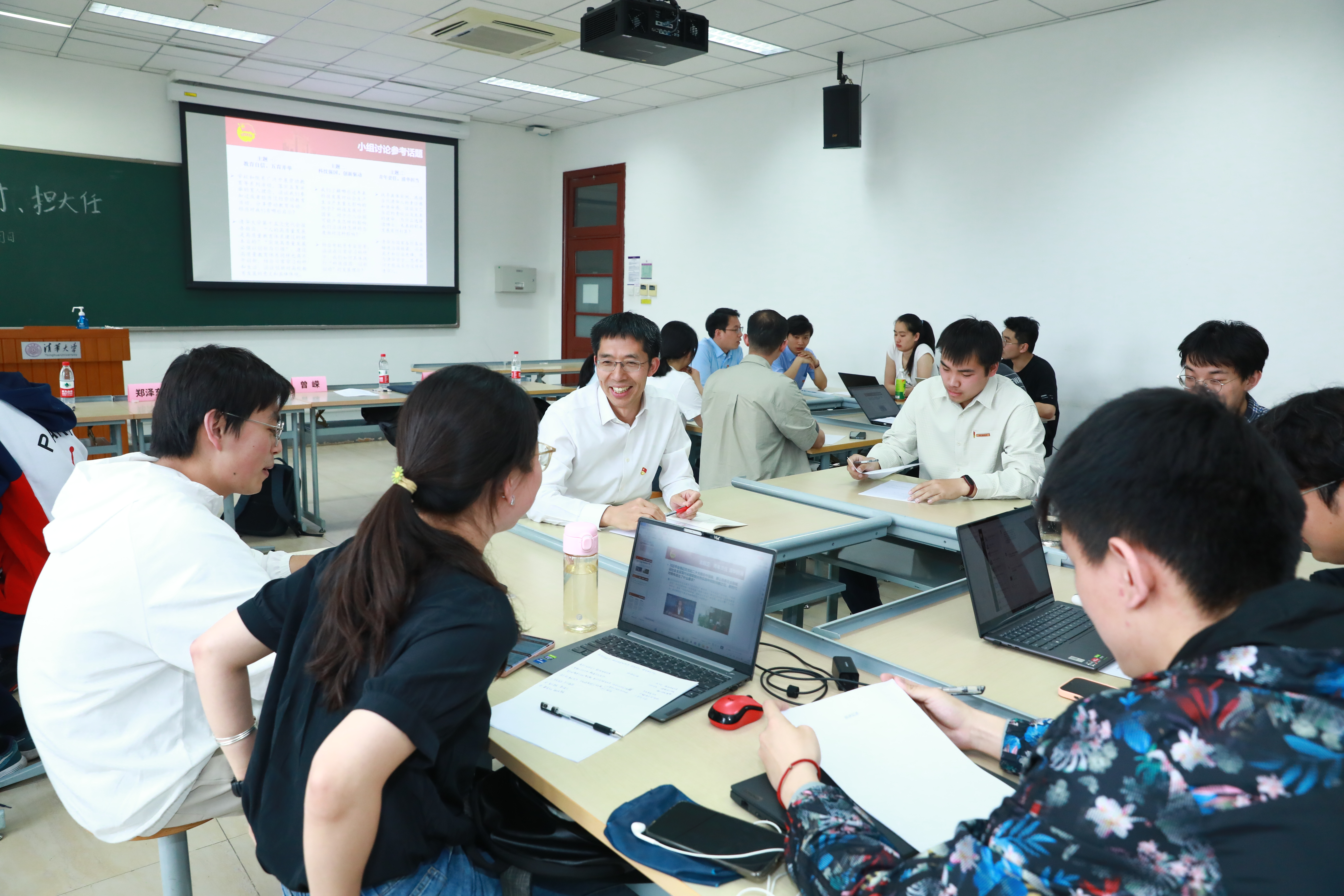 20230511-华体会网页版开展“百年接力,强国有我——奋进新征程”集中主题党团日-石家东-曾嵘参加电博222、电博221、电2联合主题党日 - 副本.JPG