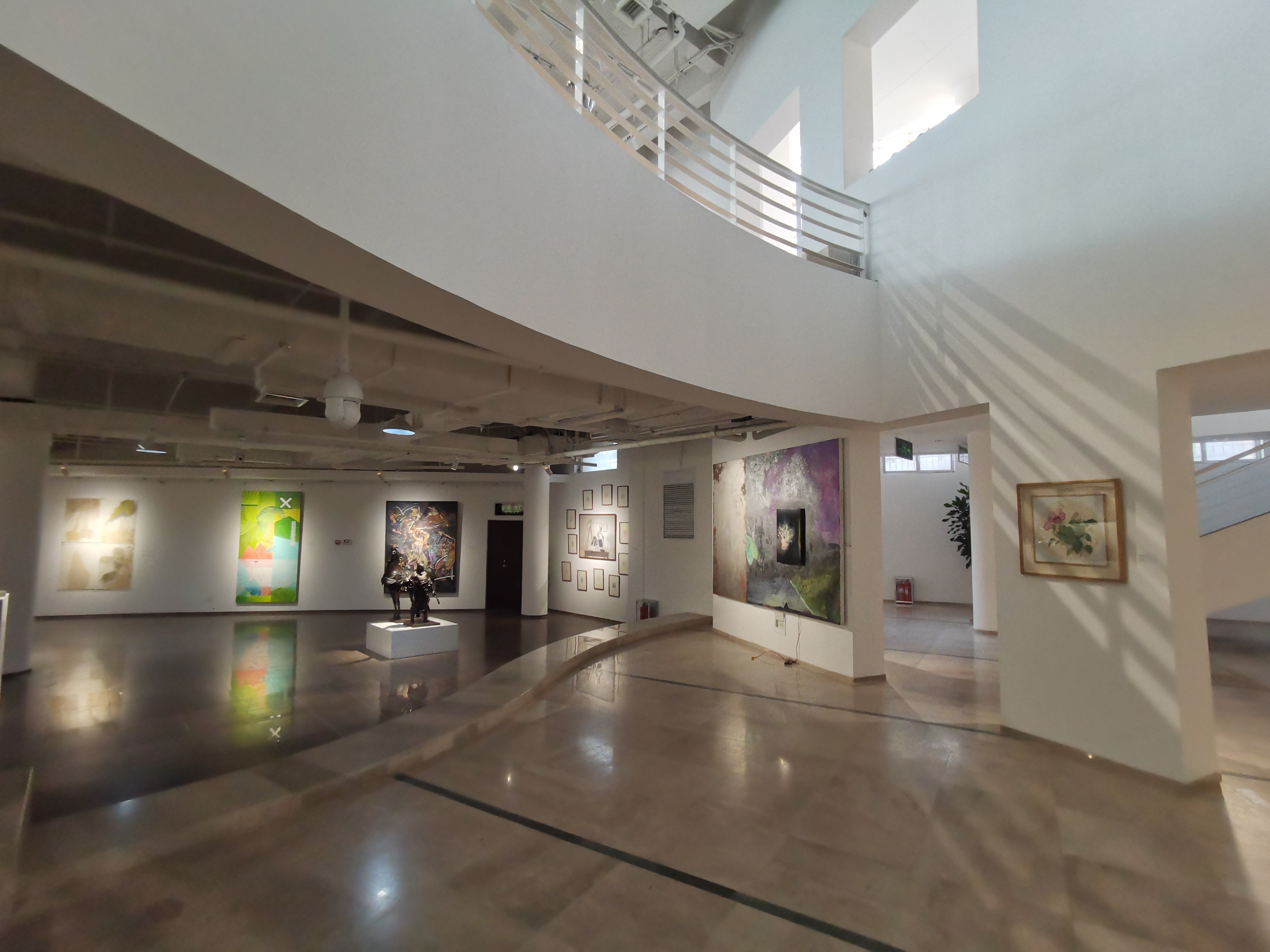 20221101-青蓝之梦·华体会网页版美术学院雕塑绘画作品邀请展-雕塑系-展厅2.jpg