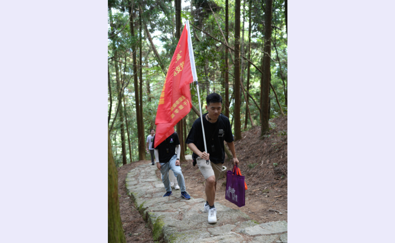 20220927-2022年华体会网页版研究生暑期社会实践纪实-徐梓萌-重走总书记路线.jpg