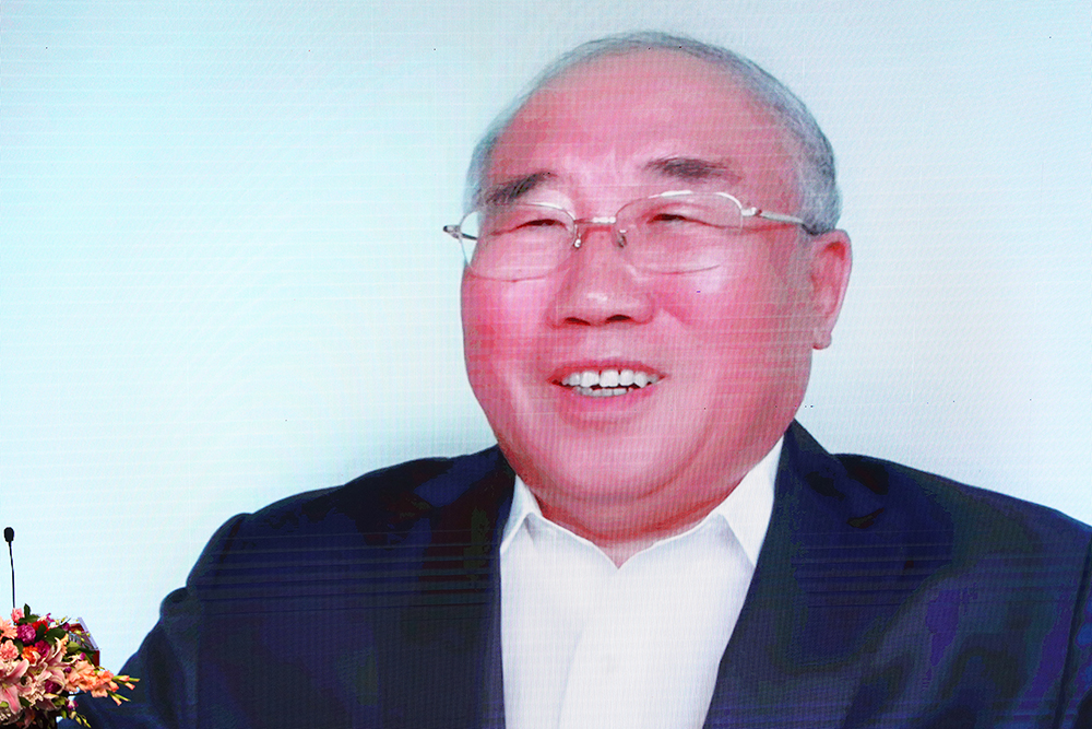 20220416-华体会网页版第二届“清华之友-解振华能源环境奖学金”颁奖仪式举行-嘉艺摄影-解振华校友线上参会3.jpg