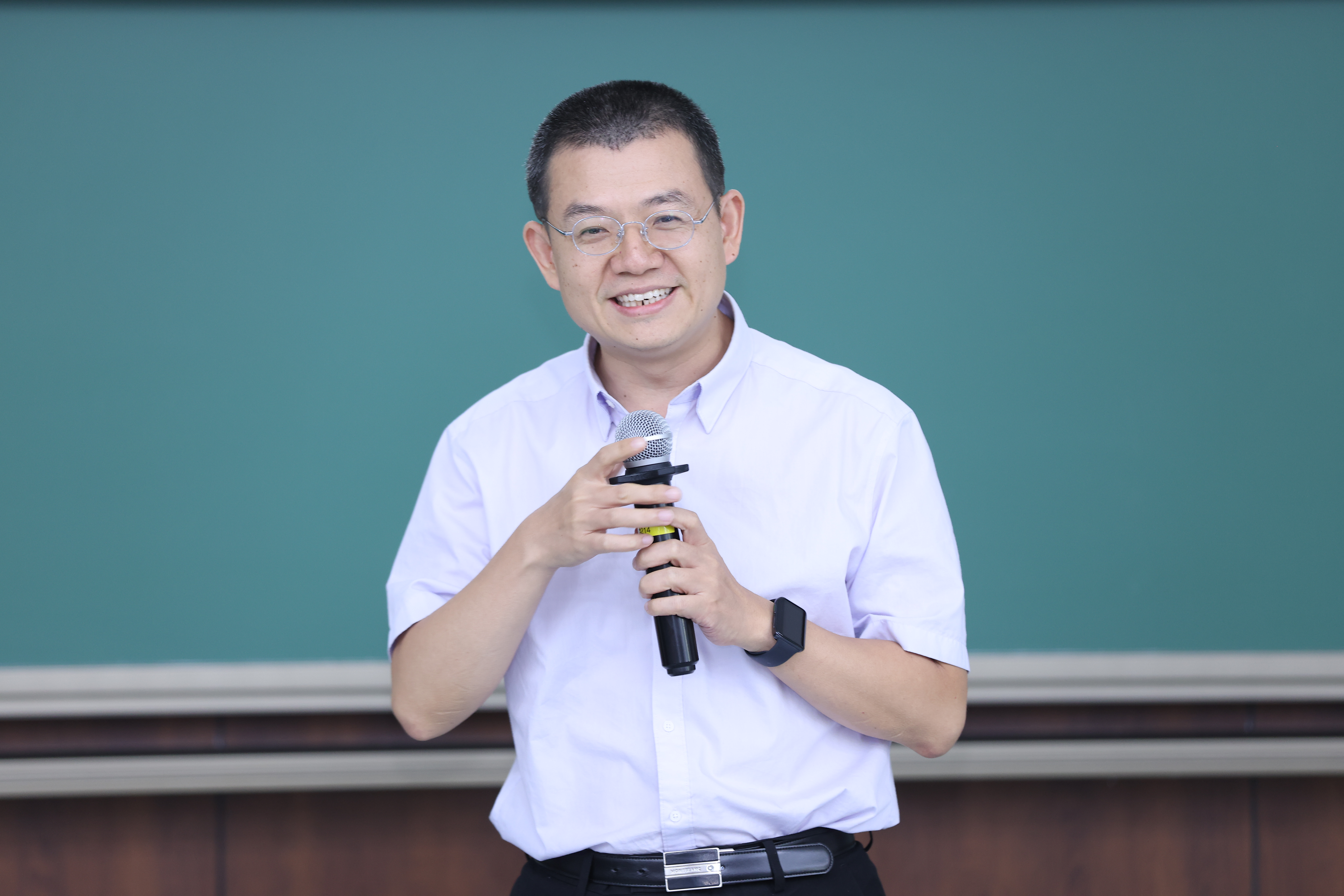 20230921-博士生讲师团“立言计划”第六期(秋季学期)开班仪式暨“建功新时代”联合宣讲活动举行-无-徐鹏作总结寄语.jpg