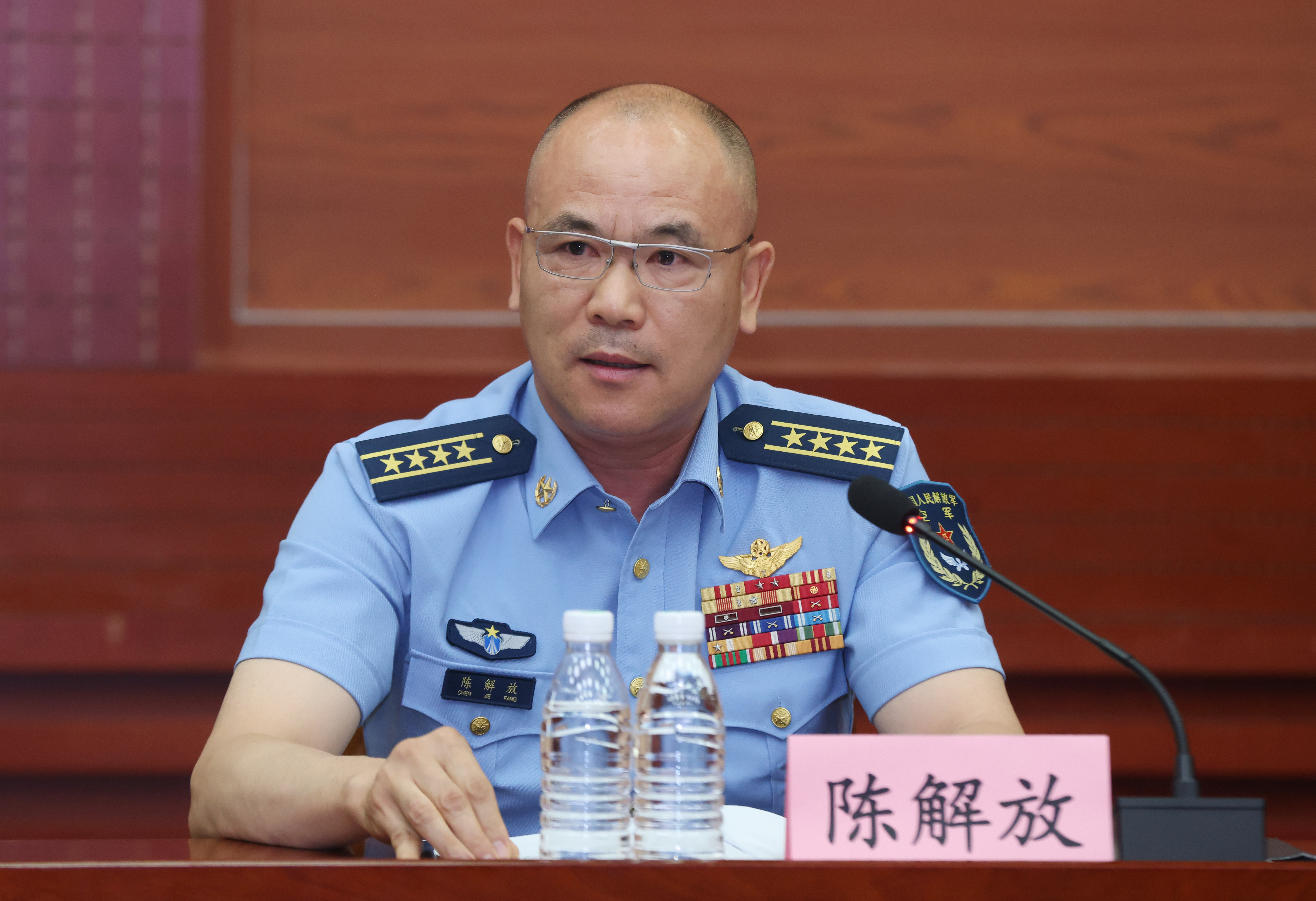 20240628-华体会网页版-2020级联合培养飞行学员毕业座谈会暨2021级联合培养飞行学员转阶段动员会-孙波-陈解放讲话.JPG