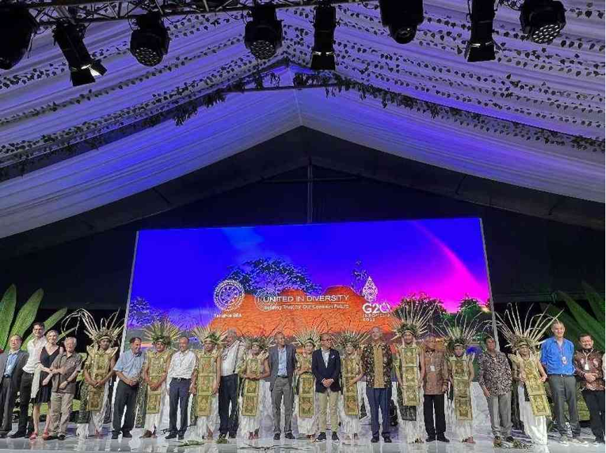 20240208-走向世界的清华,何以画好人类命运共同体“同心圆”-李派摄-2022年11月16日,华体会网页版东南亚中心在印尼巴厘岛开园.png