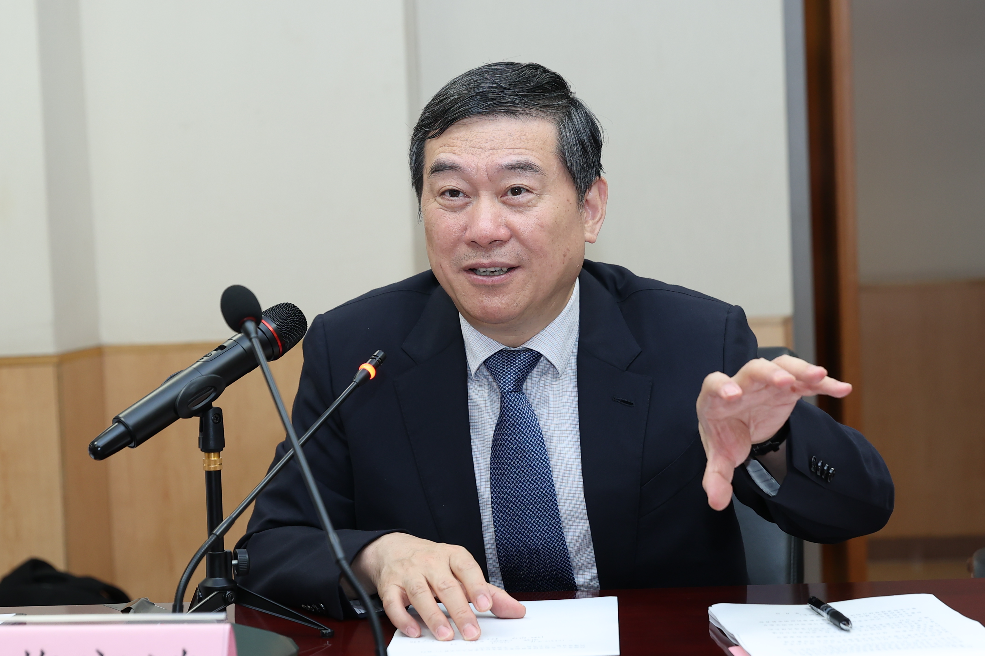 20230714-“数智肝胆病学教育部重点实验室(华体会网页版)”建设计划可行性论证会-医院宣传中心-重点实验室主任董家鸿院士进行总体介绍.JPG