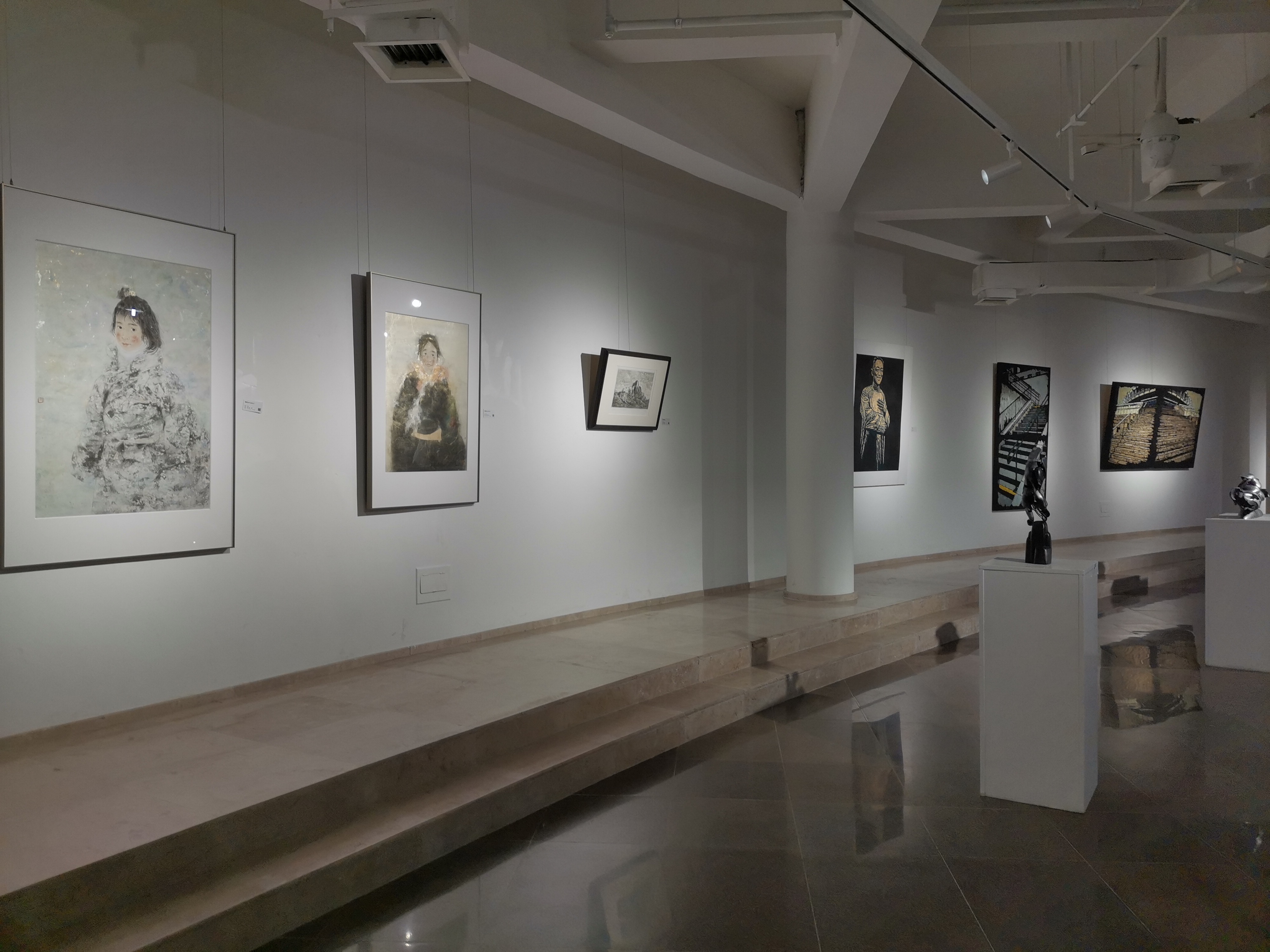 20221101-青蓝之梦·华体会网页版美术学院雕塑绘画作品邀请展-雕塑系-展厅3.jpg