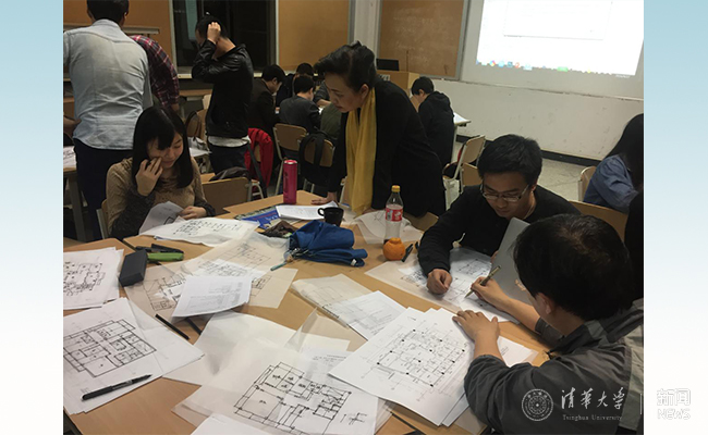 2指导学生.jpg