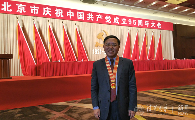 zhang.jpg